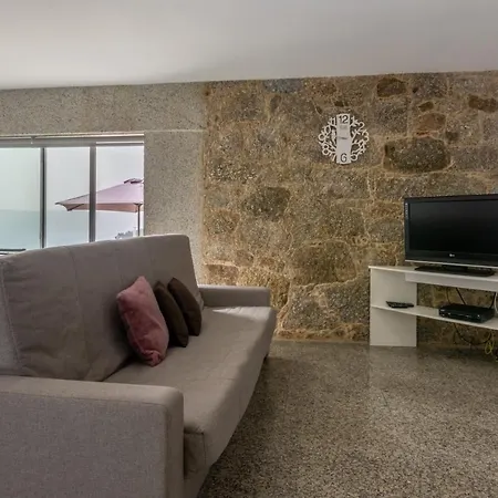 Aldeamento Casas Do Alto Do Vez Apartman