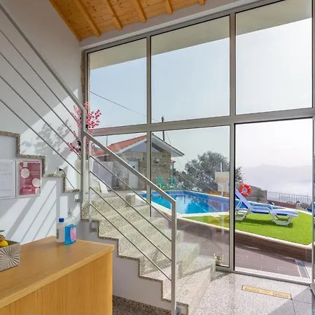 Aldeamento Casas Do Alto Do Vez Apartamento *