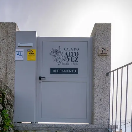 Aldeamento Casas Do Alto Do Vez Lägenhet Balouta