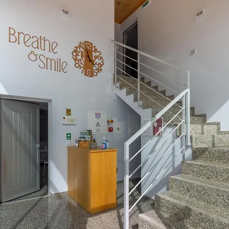 Aldeamento Casas Do Alto Do Vez * Balouta