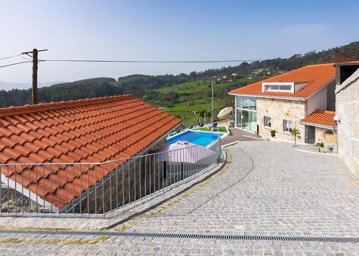 Aldeamento Casas Do Alto Do Vez *