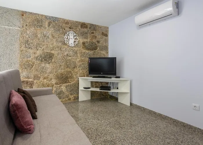 Aldeamento Casas Do Alto Do Vez Apartman