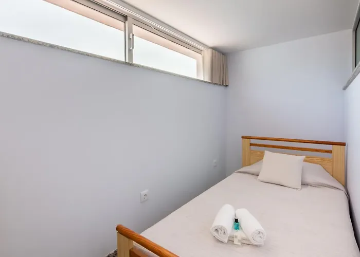 Aldeamento Casas Do Alto Do Vez Apartment Balouta